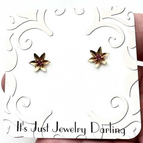 14K Yellow Gold Womens Earrings Pierced Red Ruby Flower Stud Gift for Her - Picture 1 of 3